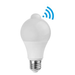 Aigostar E27 LED lamp – Frosted – 6 Watt – Niet dimbaar – 3000K Warm wit – 450 Lumen met 25.000 branduren – Incl. Bewegings- en schemersensor