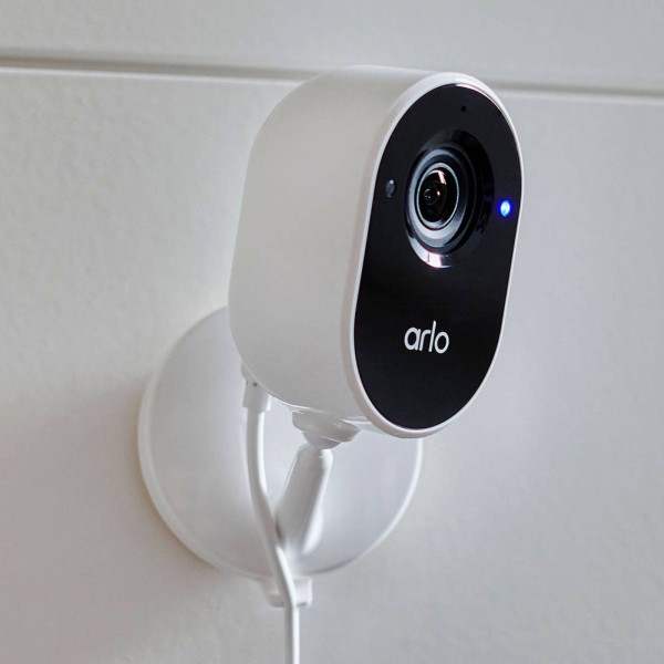 Arlo essential indoor veiligheidscamera wit 2