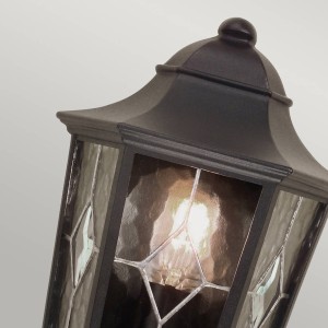 Elstead Buitenwandlamp Norfolk, halve lantaarn, zwart