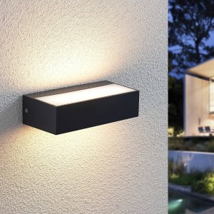 Lindby LED buitenwandlamp Nienke, IP65, 17 cm