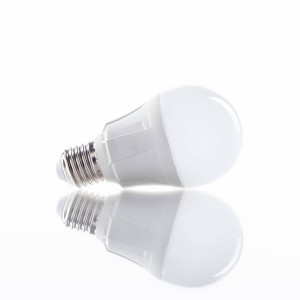 Lindby LED lamp in gloeilampvorm E27 8,5W 830 10er-set