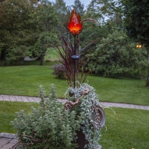 STAR TRADING LED solarlamp Melilla Flame in vlammen-vorm