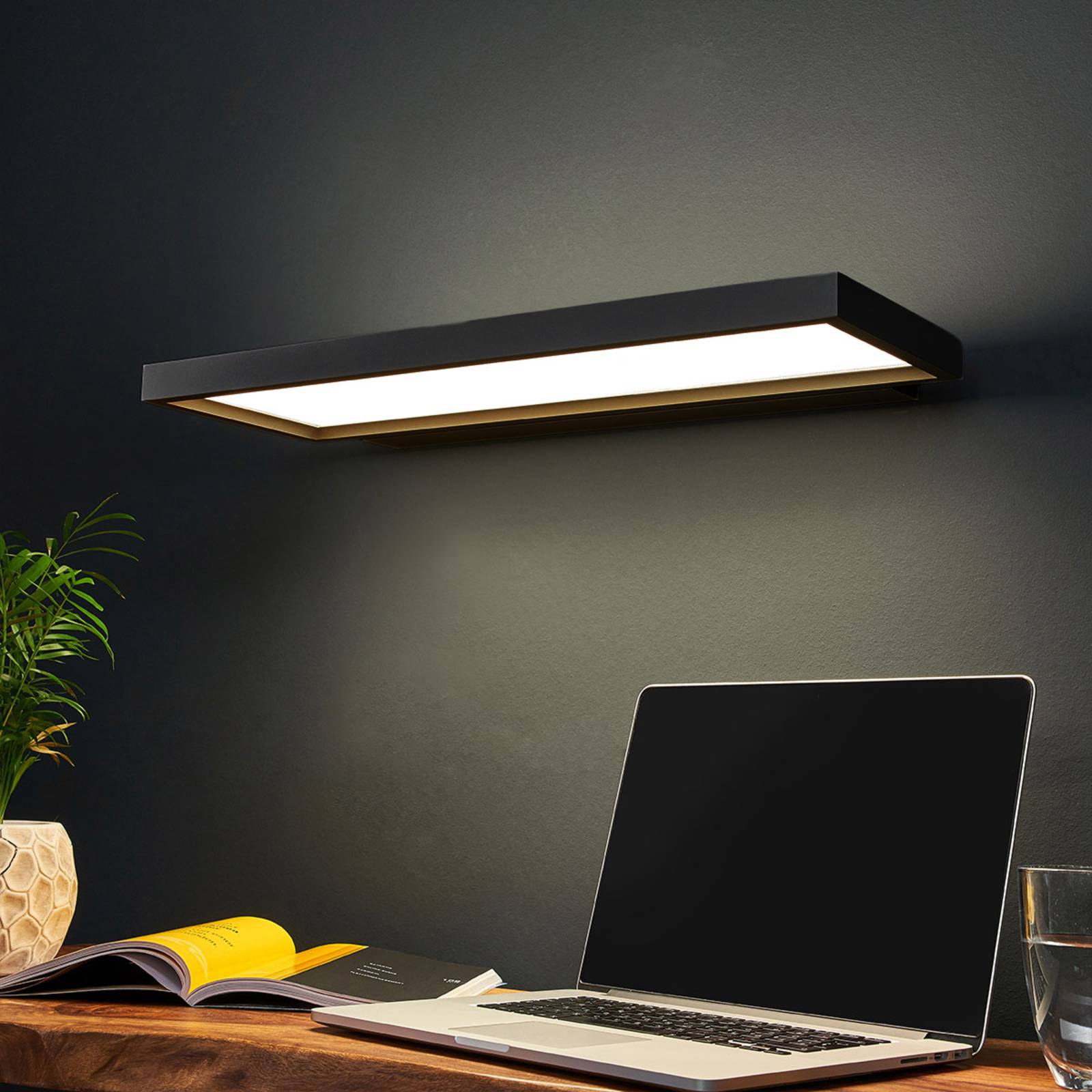 Arcchio led-kantoor-wandlamp rick, zwart. Universeel wit