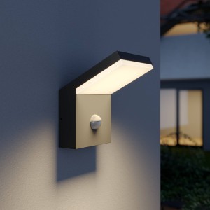 Arcchio Yolena – LED buiten wandlamp met sensor