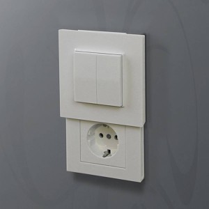 Die Versteckdose® Hidden Socket, stopcontactinzetstuk met schakelaar