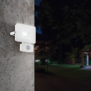 EGLO LED buitenspot Faedo 3 met sensor, wit, 10W