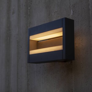 LUTEC LED buitenwandlamp Conroy, diffusor bewegelijk