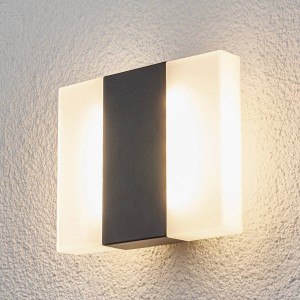 Lindby Börje – LED-wandlamp in hoekige vorm