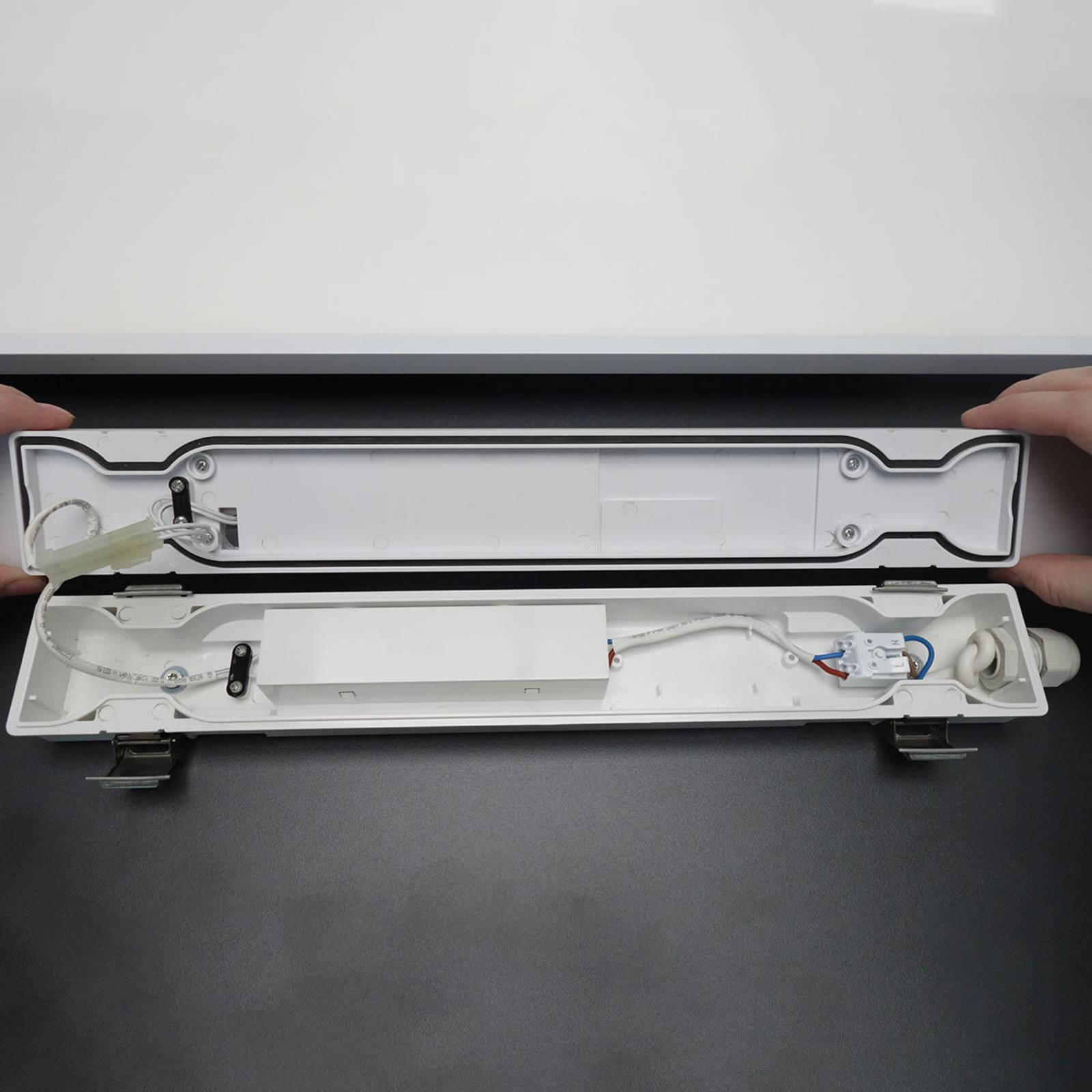 Müller-Licht LED badlamp Aquafix IP65, 120 cm lang