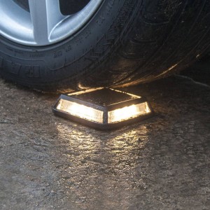 STAR TRADING LED lamp op zonne-en. Driveway, t. 3.000 kg bel.