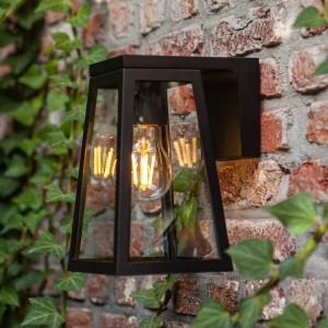 LUTEC Solar-wandlamp Fia van aluminium en glas, IP44