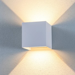 Lindby LED buitenwandlamp Nivar, hoekig, wit, metaal