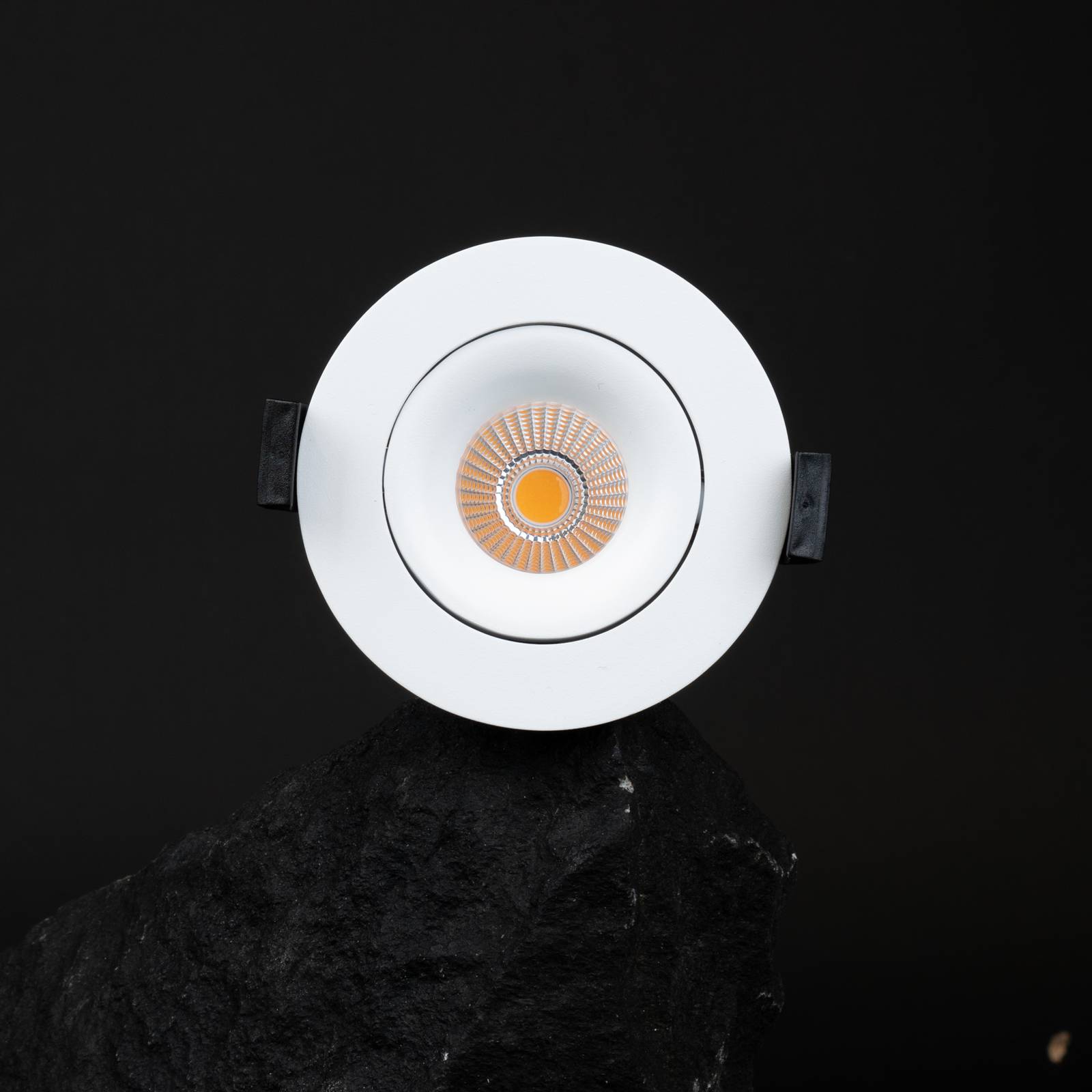 The light group slc onepro led downlight wit 3. 000 k